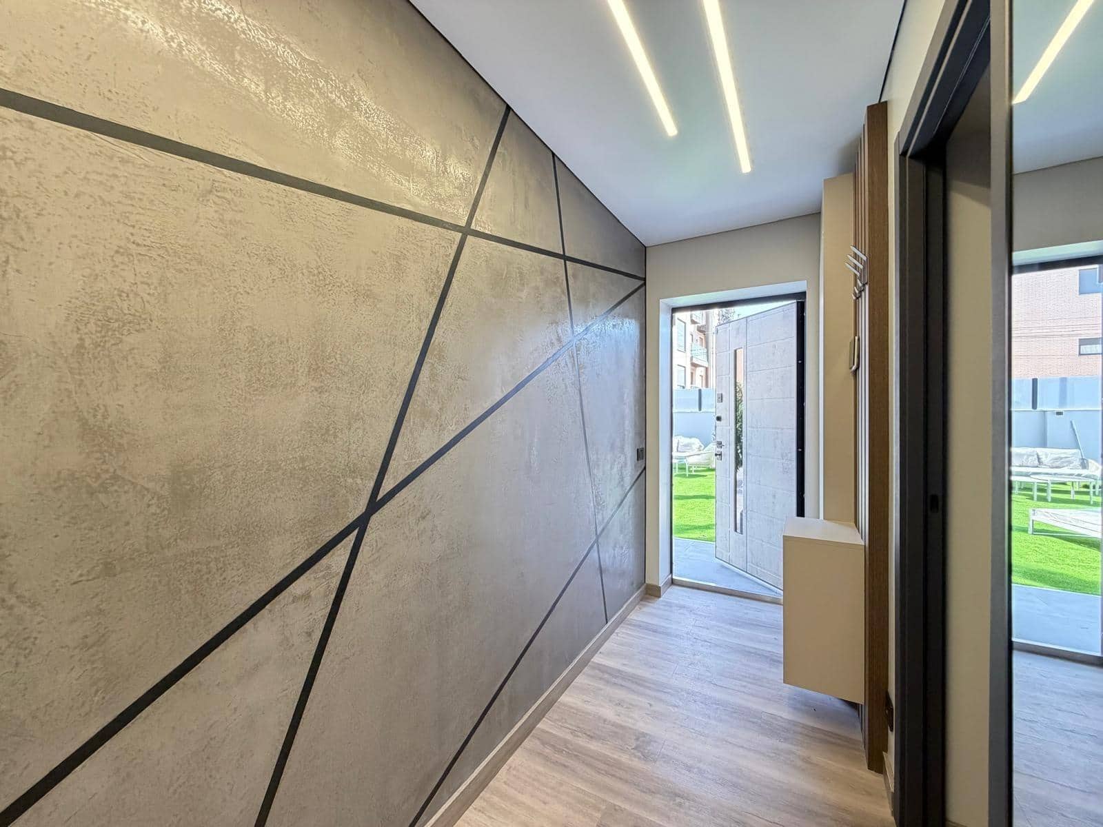 4 sypialnia Willa na sprzedaż w Punta Prima z basenem garażem - 749 000 € (Ref: 10017548)