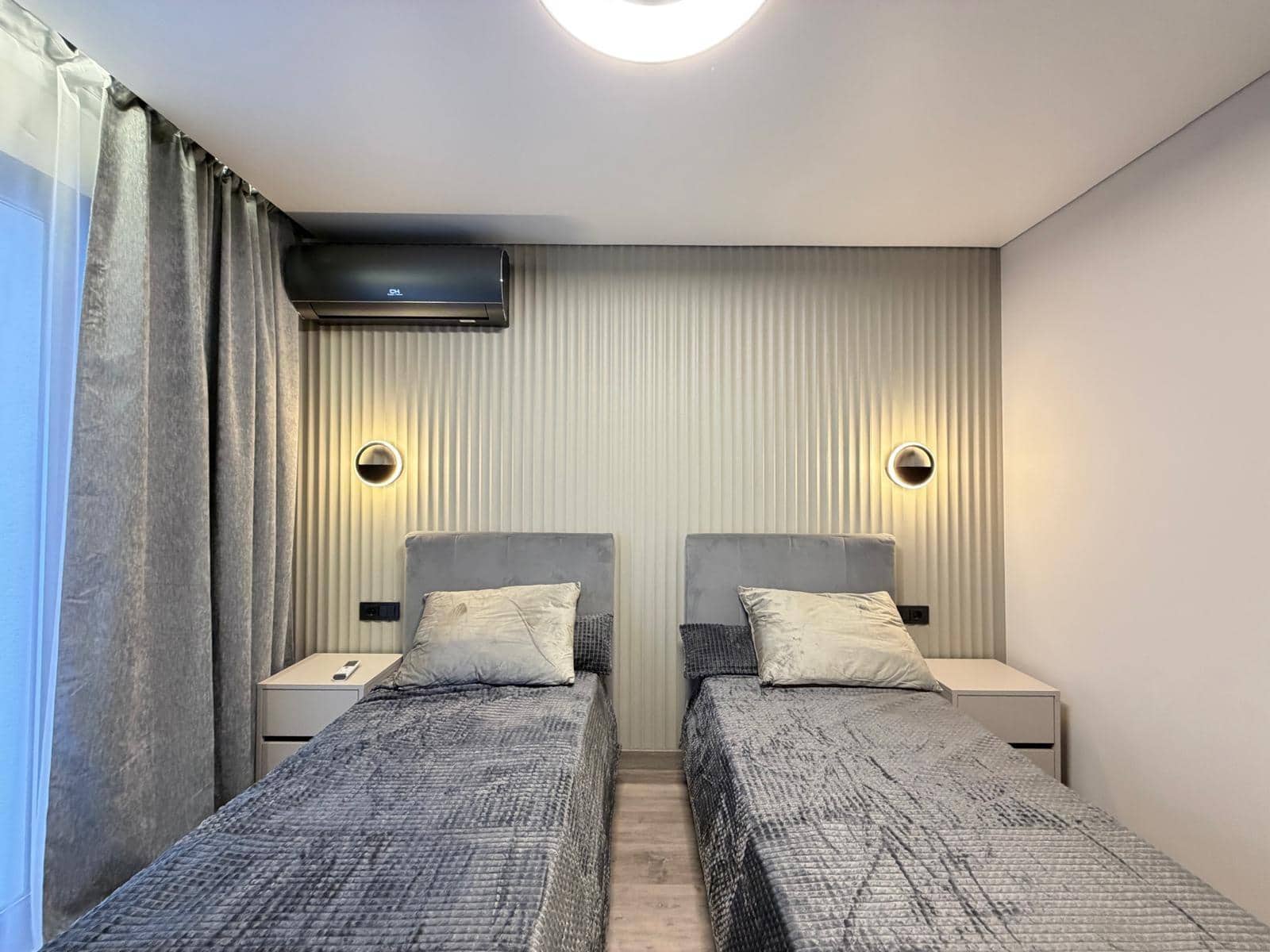 4 sypialnia Willa na sprzedaż w Punta Prima z basenem garażem - 749 000 € (Ref: 10017548)