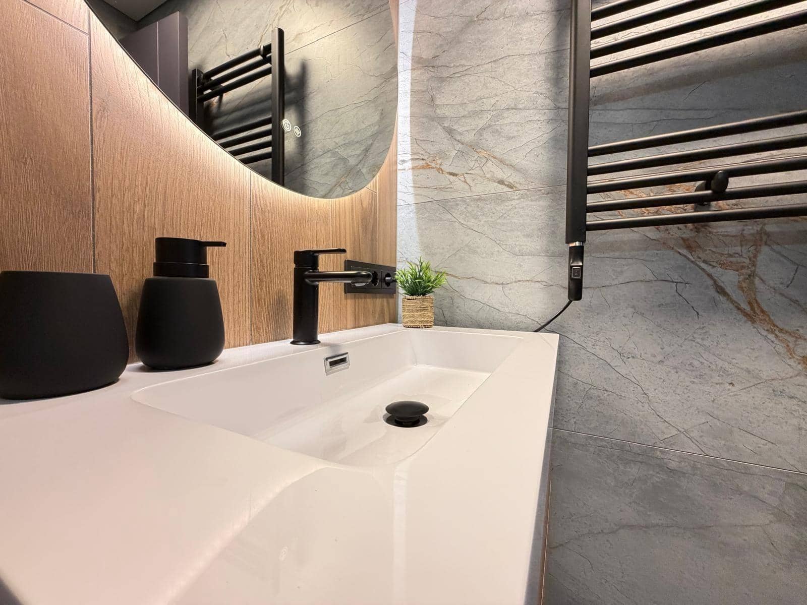 4 sypialnia Willa na sprzedaż w Punta Prima z basenem garażem - 749 000 € (Ref: 10017548)