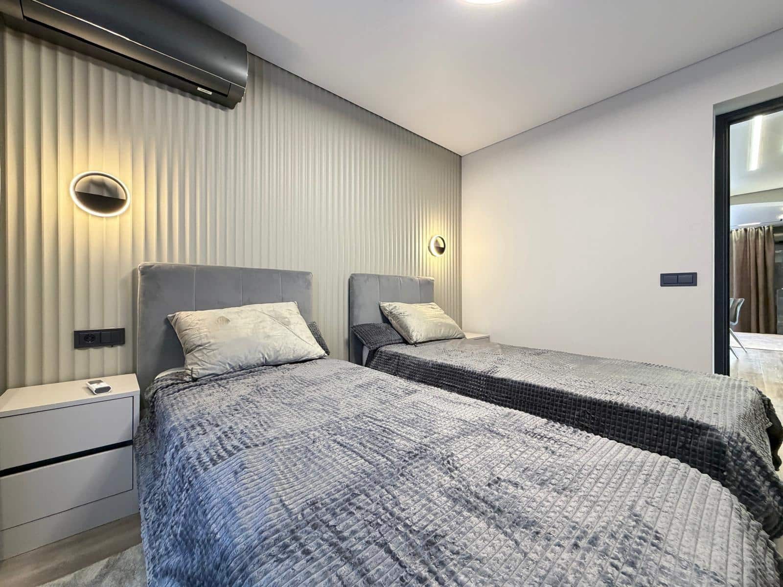 4 sypialnia Willa na sprzedaż w Punta Prima z basenem garażem - 749 000 € (Ref: 10017548)