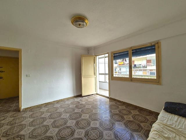 3 soveværelse Lejlighed til salg i Alicante by - € 79.000 (Ref: 10017549)