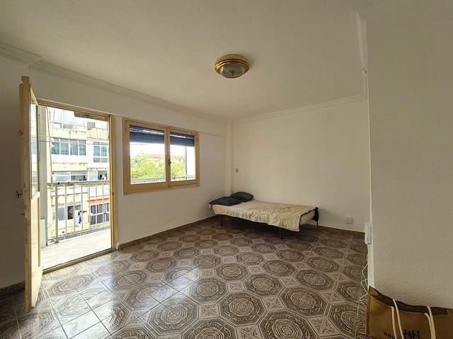 3 soveværelse Lejlighed til salg i Alicante by - € 79.000 (Ref: 10017549)