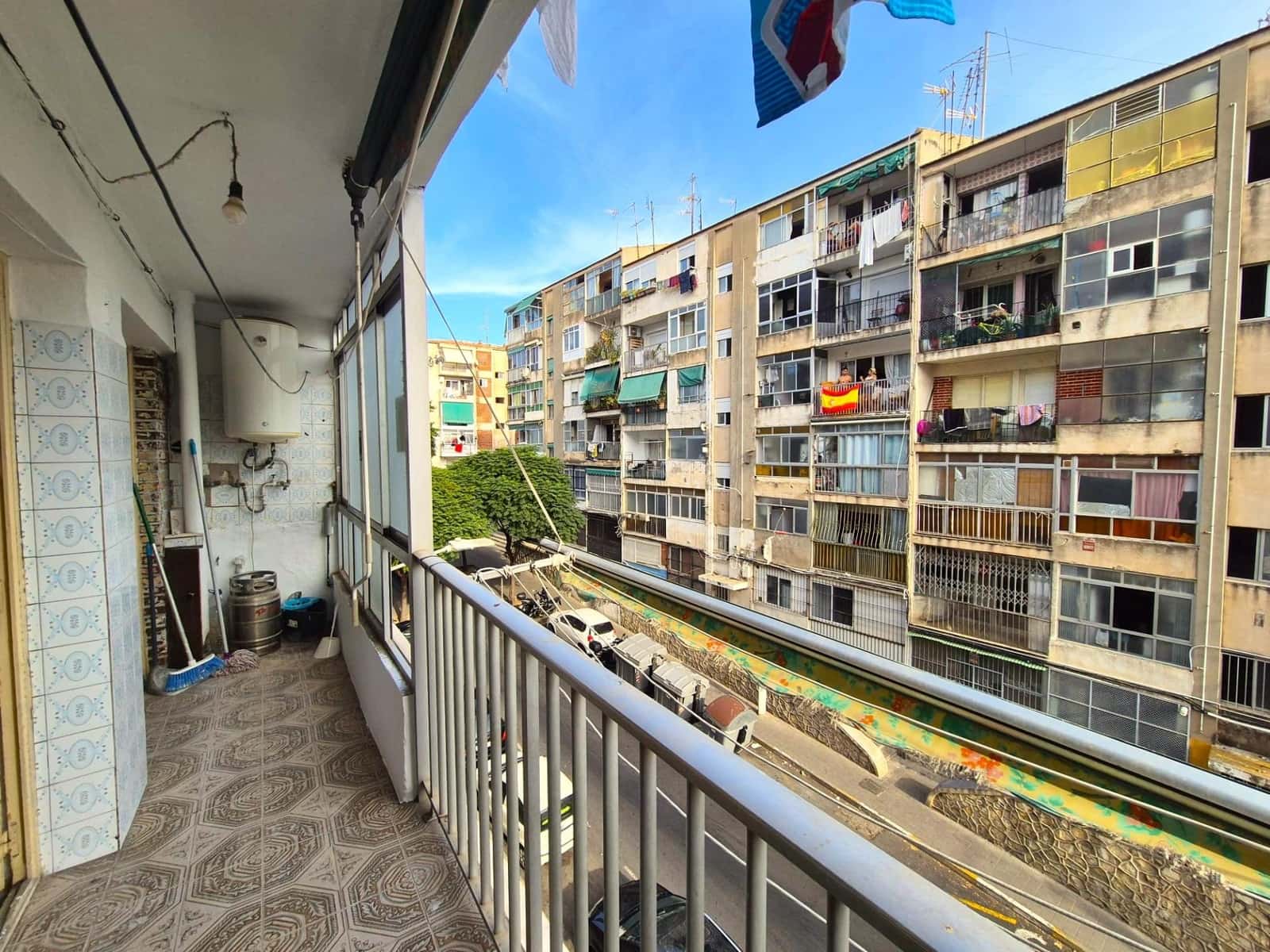 3 soveværelse Lejlighed til salg i Alicante by - € 79.000 (Ref: 10017549)