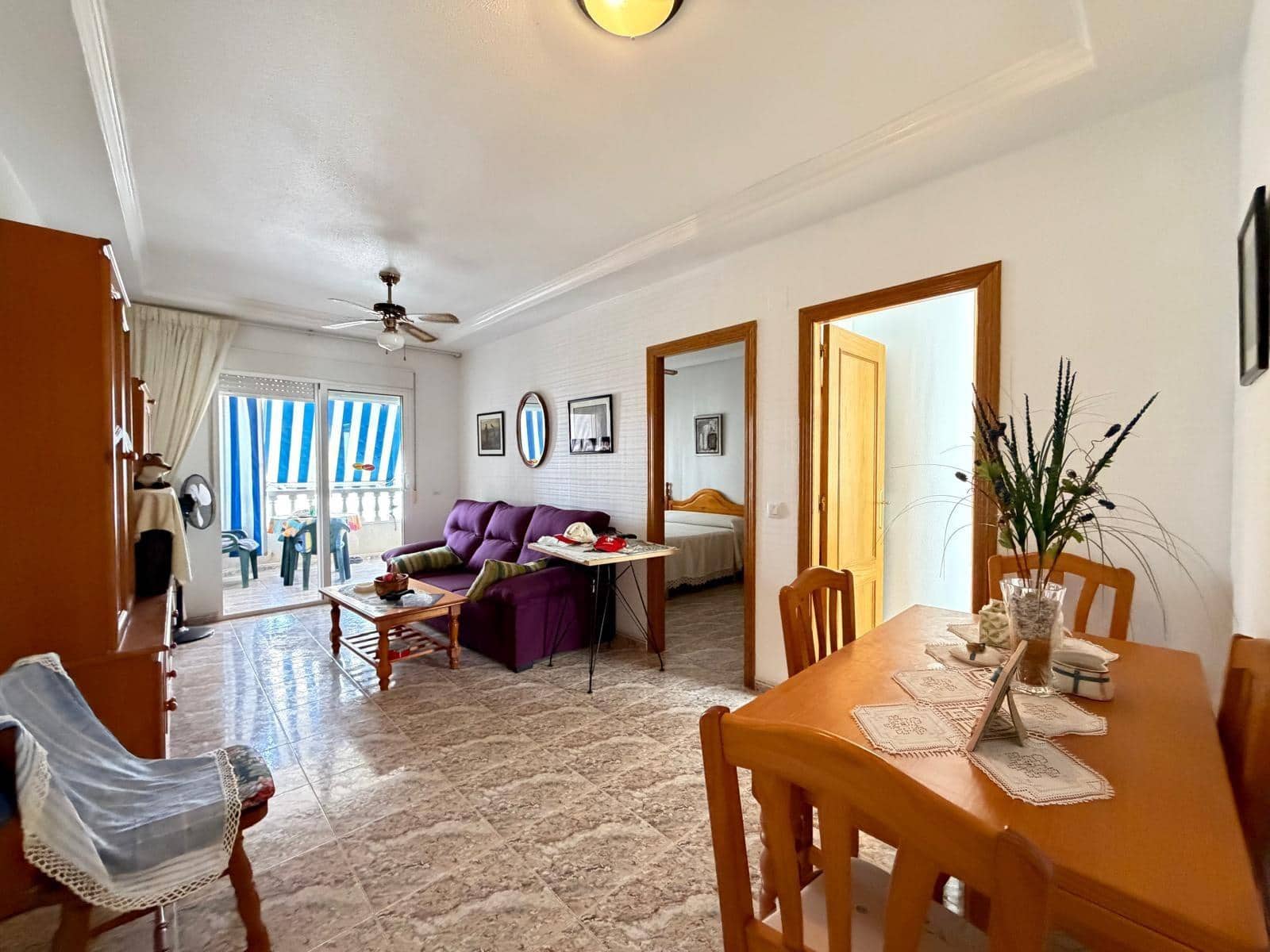 2 soverom Leilighet til salgs i Torrevieja med garasje - € 157 500 (Ref: 10017550)