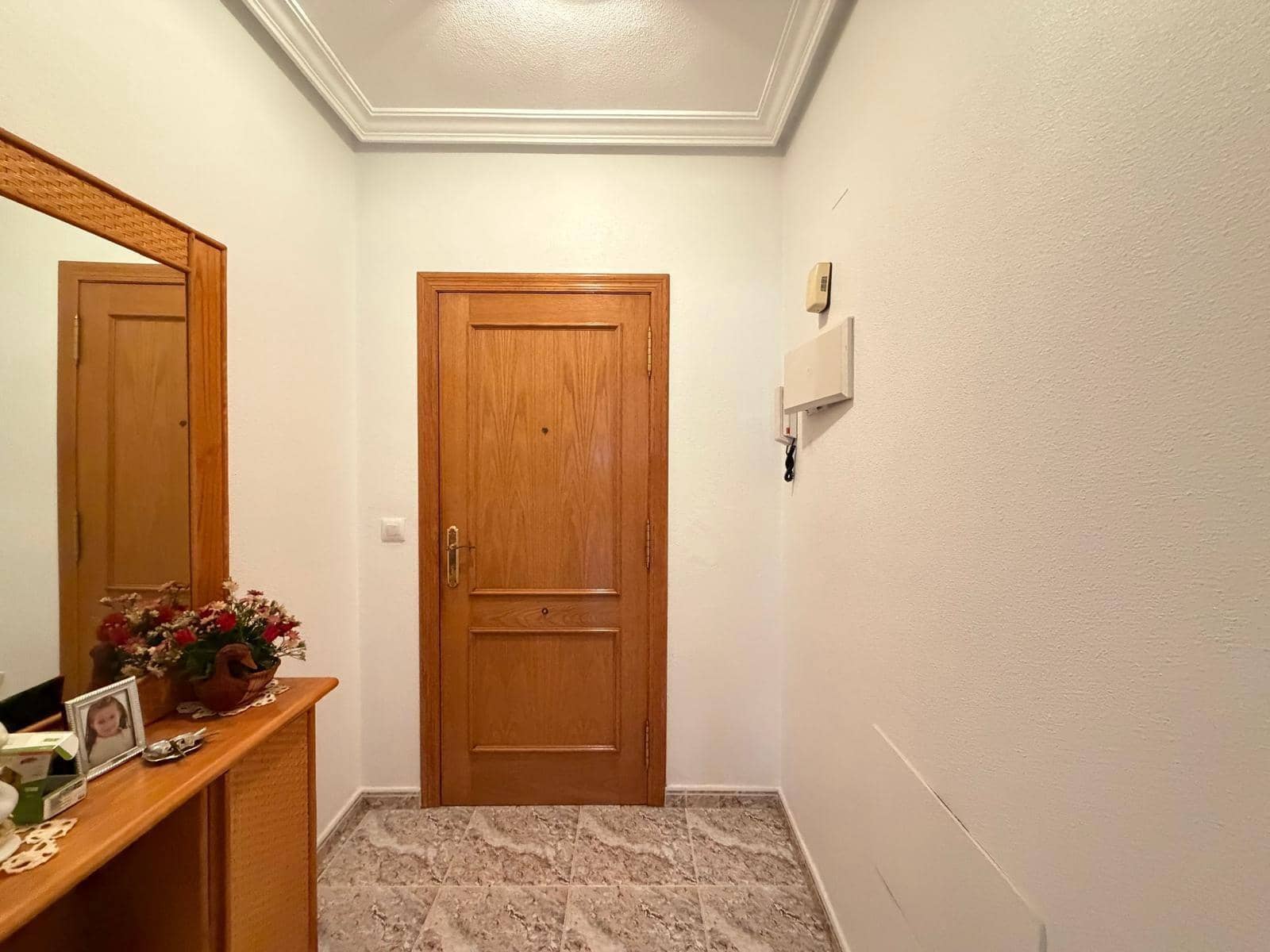 2 soverom Leilighet til salgs i Torrevieja med garasje - € 157 500 (Ref: 10017550)