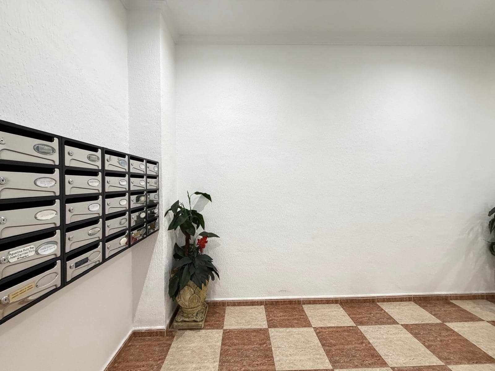 2 soverom Leilighet til salgs i Torrevieja med garasje - € 157 500 (Ref: 10017550)