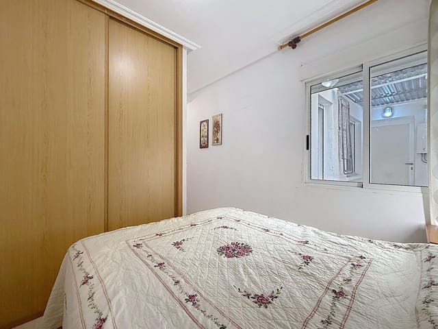 Apartamento de 2 habitaciones en Playa del Cura, Torrevieja en venta con garaje - 159.800 € (Ref: 10022511)