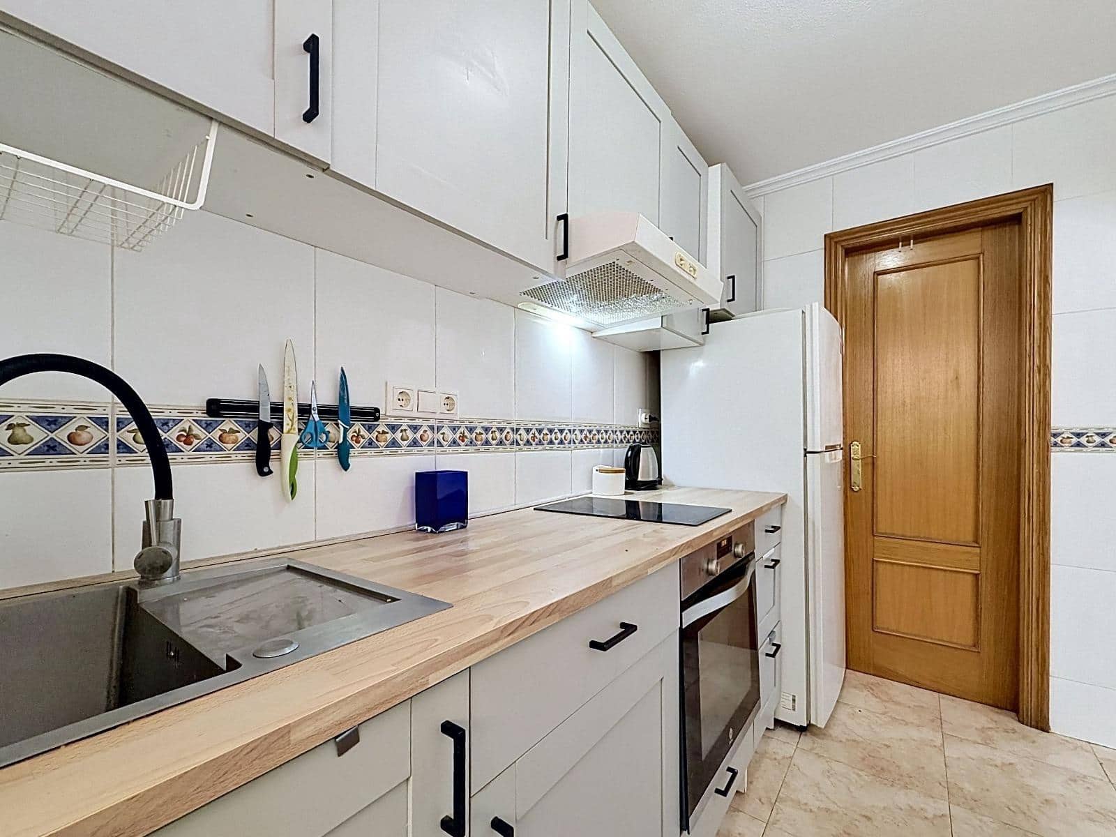 Apartamento de 2 habitaciones en Torrevieja en venta con garaje - 159.800 € (Ref: 10022511)
