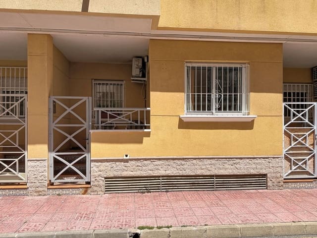 Apartamento de 2 habitaciones en Playa del Cura, Torrevieja en venta con garaje - 159.800 € (Ref: 10022511)