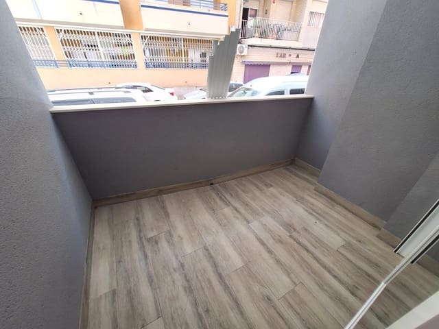 2 bedroom Apartment for rent in Torrevieja with pool - € 1,100 (Ref: 10024193)