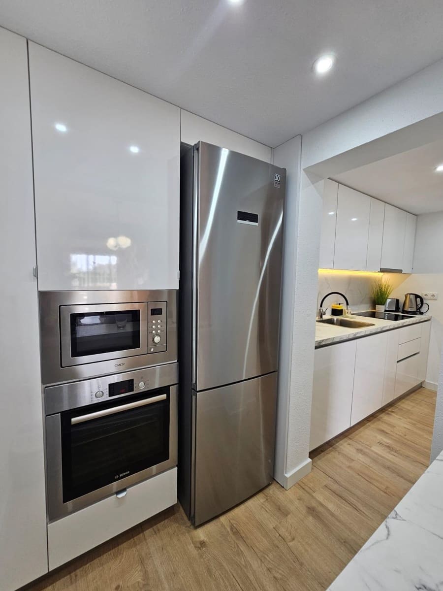 3 quarto Moradia em Banda para arrendar em Gran Alacant com piscina - 1 200 € (Ref: 10024194)