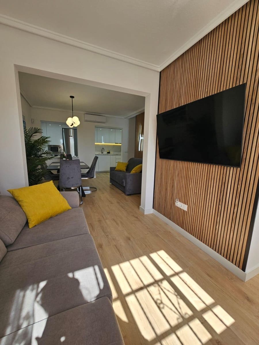 3 quarto Moradia em Banda para arrendar em Gran Alacant com piscina - 1 200 € (Ref: 10024194)