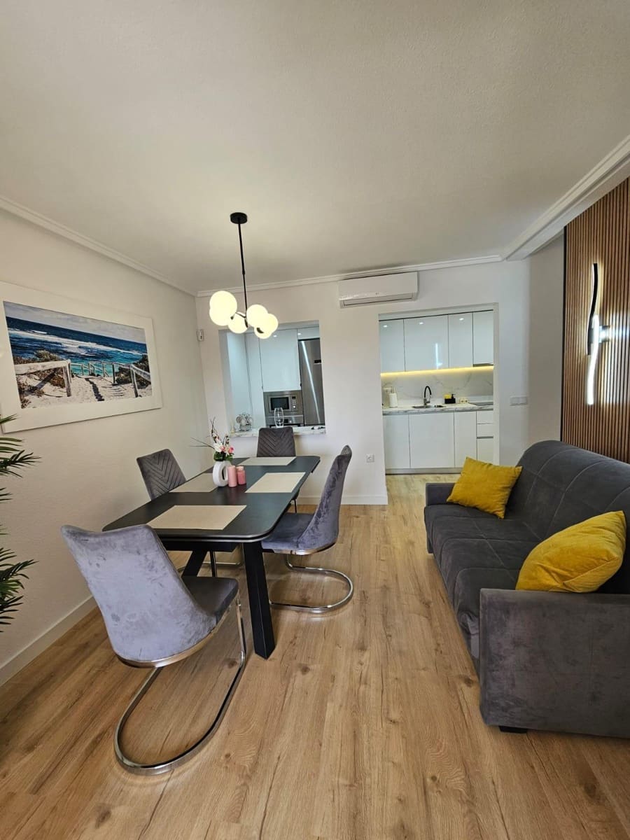 3 quarto Moradia em Banda para arrendar em Gran Alacant com piscina - 1 200 € (Ref: 10024194)