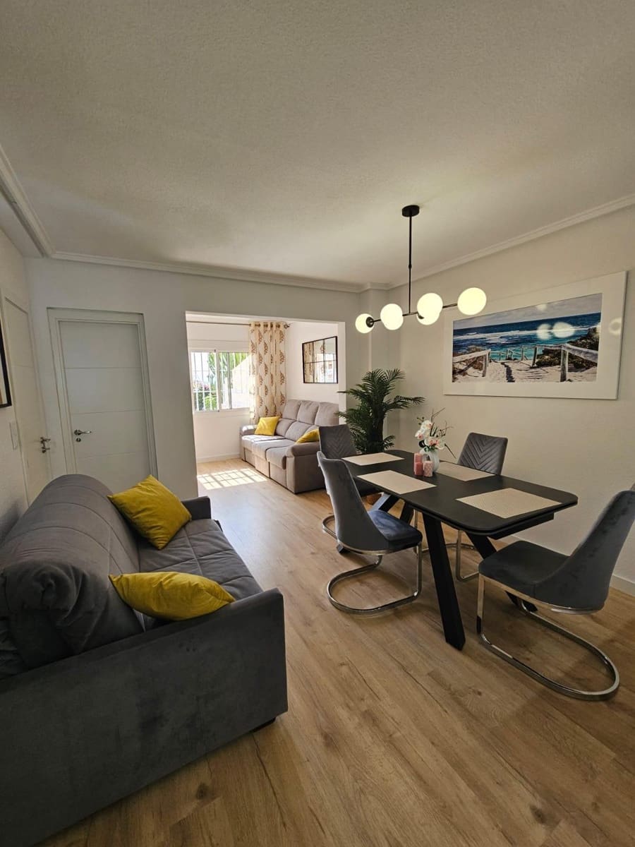 3 quarto Moradia em Banda para arrendar em Gran Alacant com piscina - 1 200 € (Ref: 10024194)