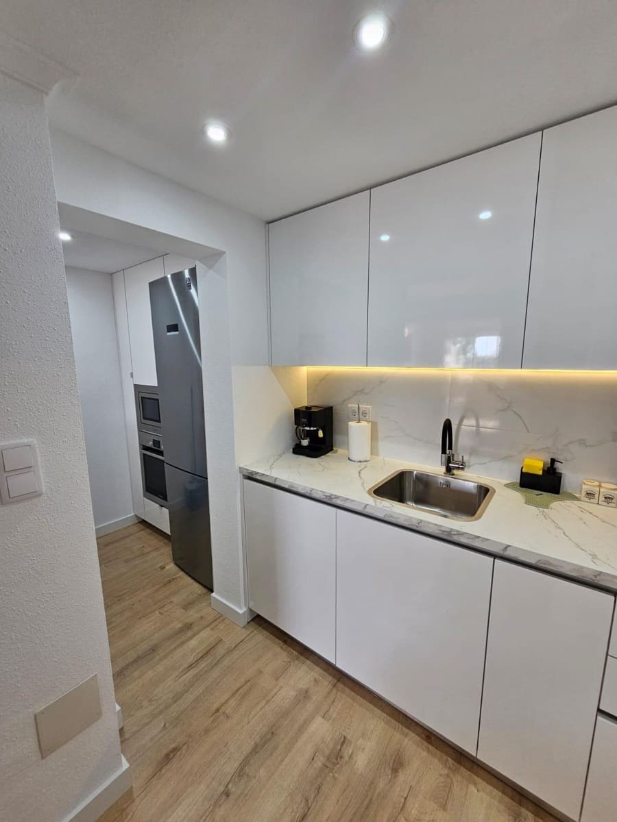 3 quarto Moradia em Banda para arrendar em Gran Alacant com piscina - 1 200 € (Ref: 10024194)