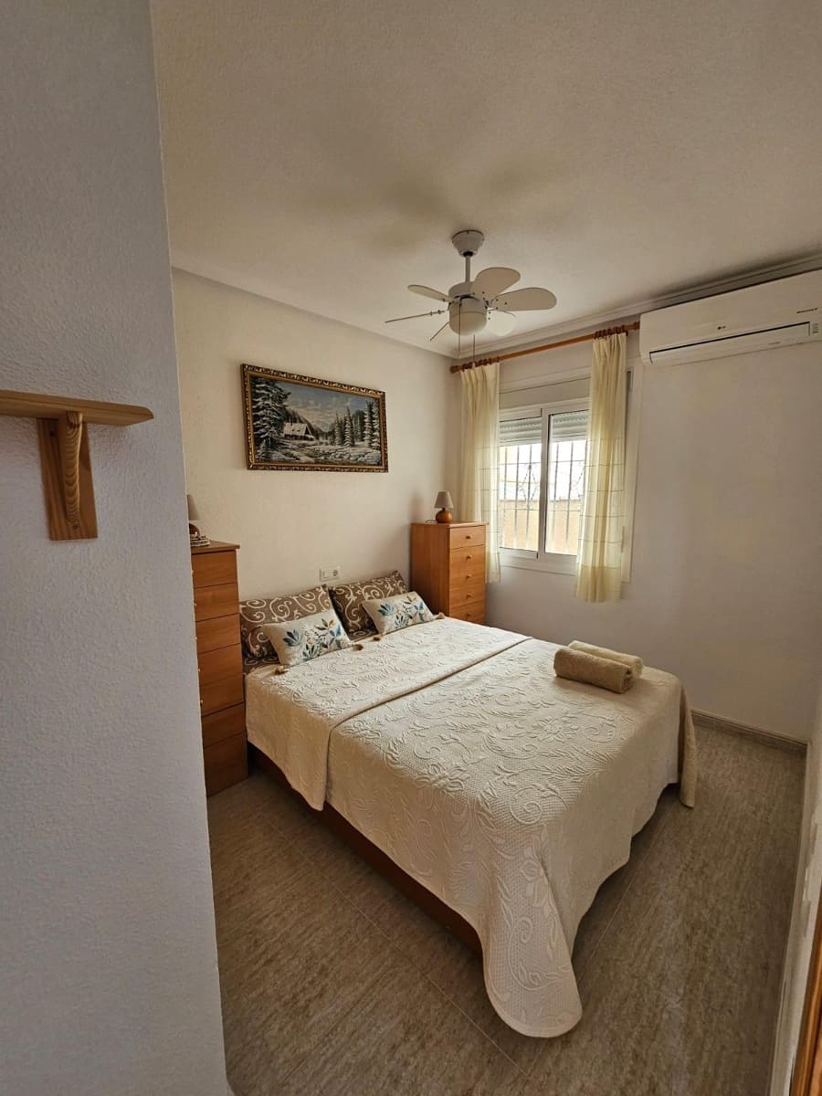 3 quarto Moradia em Banda para arrendar em Gran Alacant com piscina - 1 200 € (Ref: 10024194)