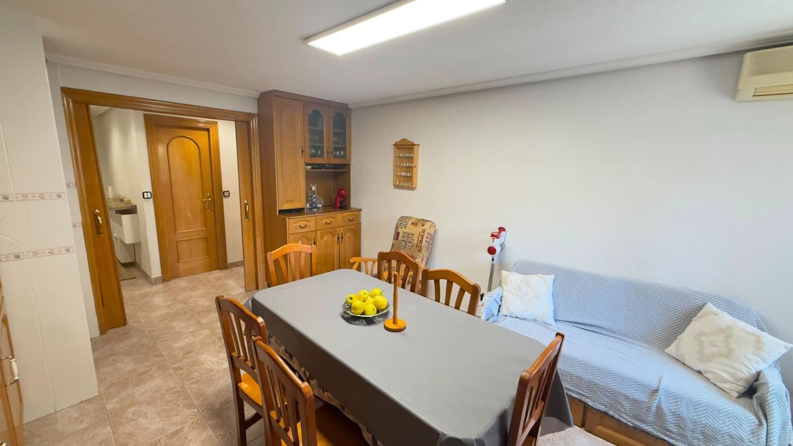 3 quarto Apartamento para arrendar em Alicante cidade com piscina - 1 150 € (Ref: 10025653)