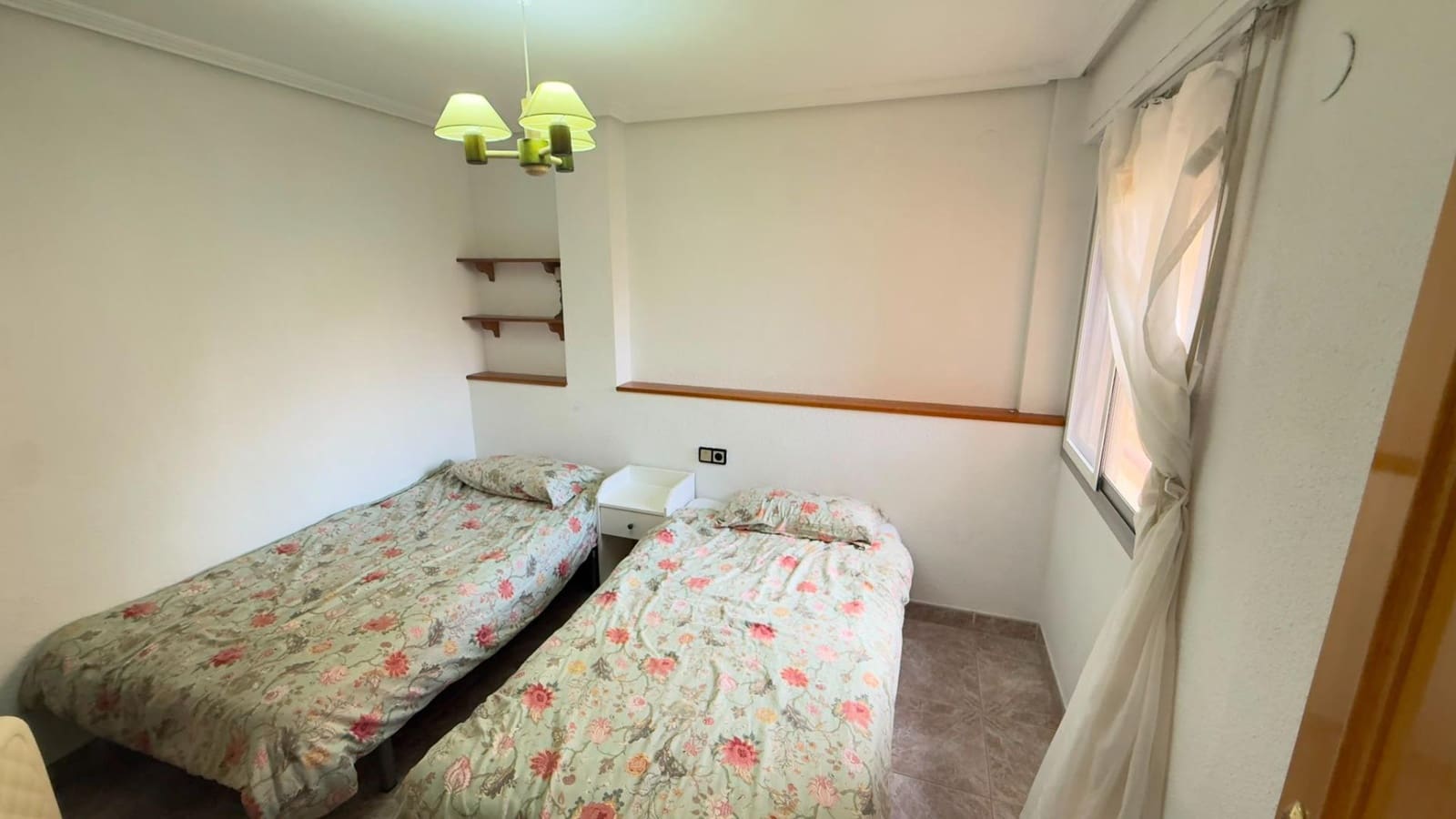 3 quarto Apartamento para arrendar em Alicante cidade com piscina - 1 150 € (Ref: 10025653)