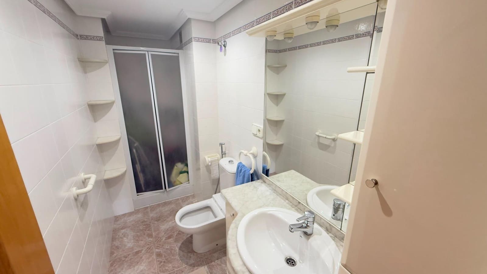 3 quarto Apartamento para arrendar em Alicante cidade com piscina - 1 150 € (Ref: 10025653)