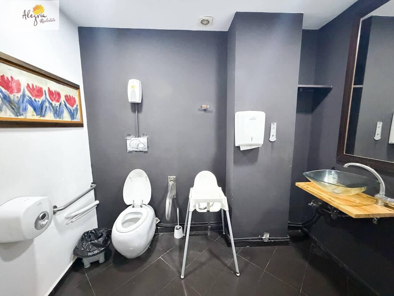 Commerciale in vendita in Valencia citta - 160.000 € (Rif: 10025654)