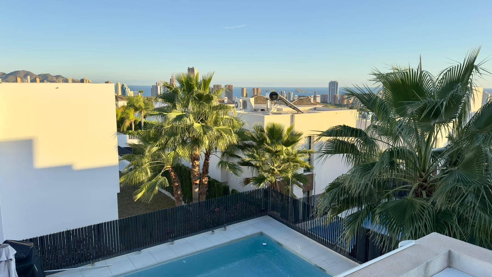 3 camera da letto Villa da affittare in Finestrat con piscina garage - 3.400 € (Rif: 10025655)