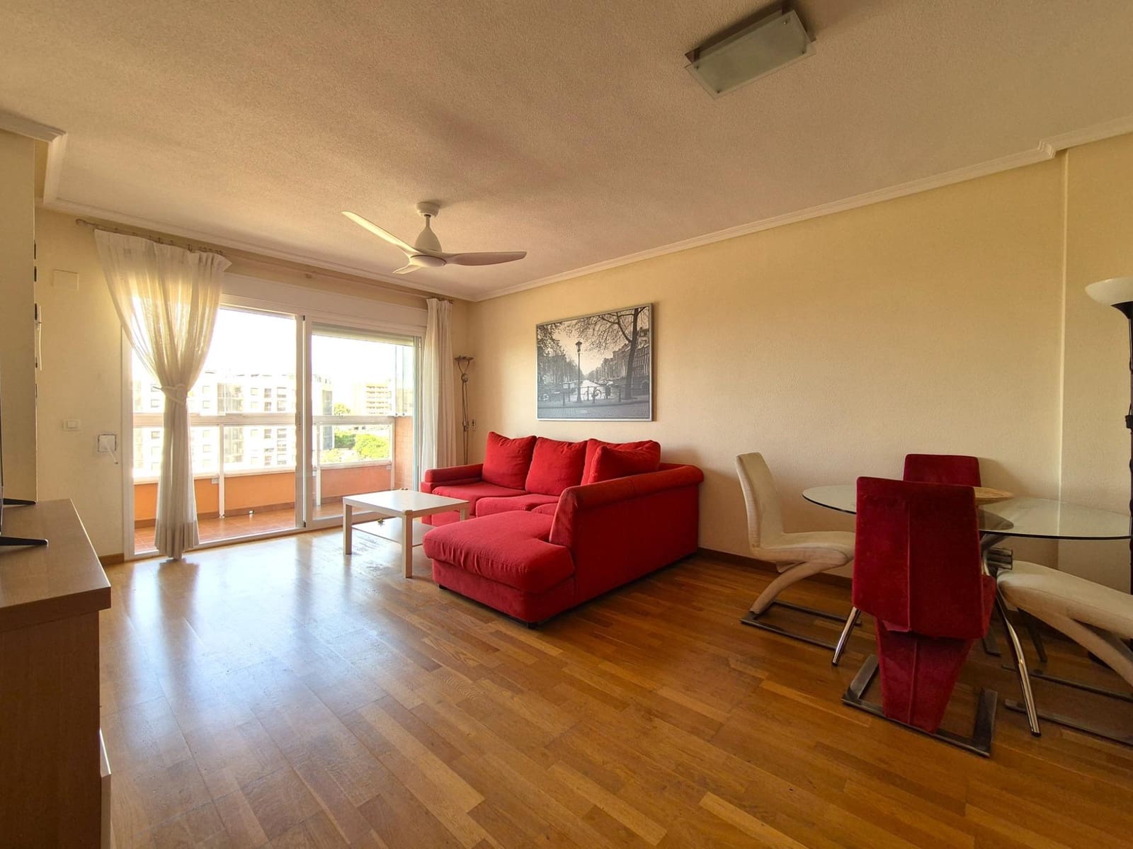 2 slaapkamer Flat te koop in Alicante stad met zwembad garage - € 359.000 (Ref: 10025656)