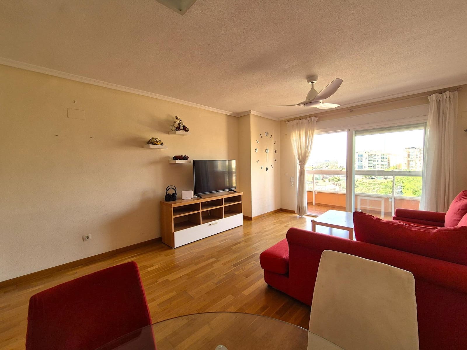 2 slaapkamer Flat te koop in Alicante stad met zwembad garage - € 359.000 (Ref: 10025656)