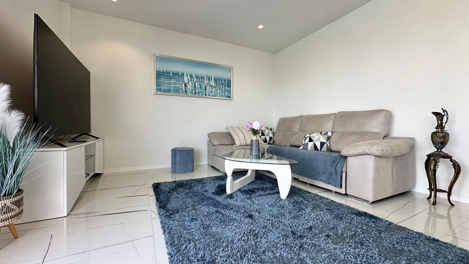 3 soverom Villa til leie i Finestrat med svømmebasseng garasje - € 3 500 (Ref: 10025658)