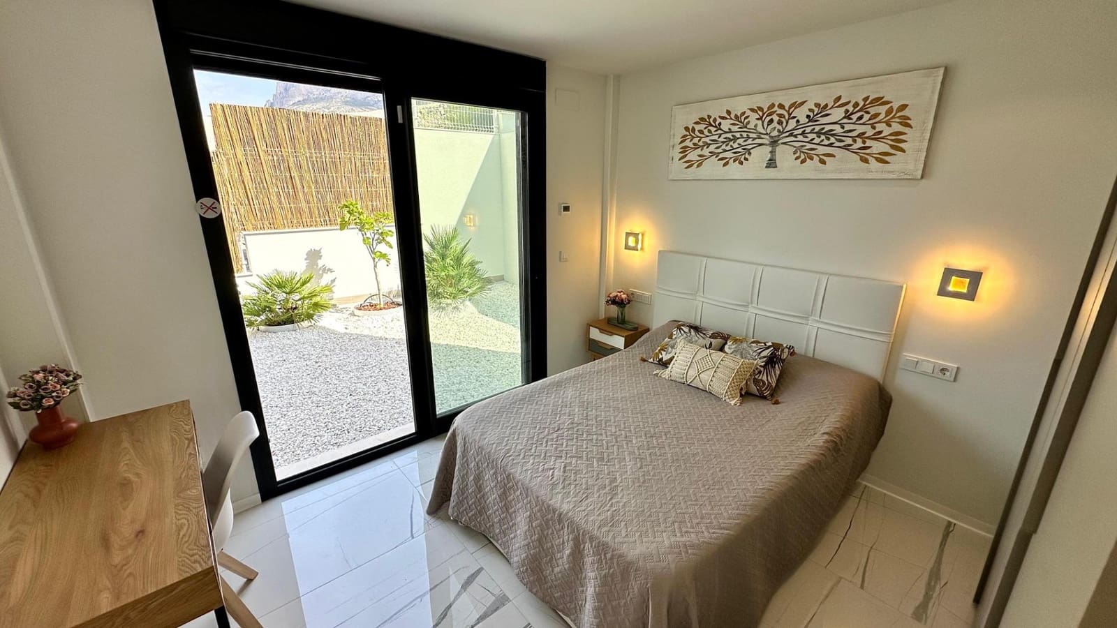 3 soverom Villa til leie i Finestrat med svømmebasseng garasje - € 3 500 (Ref: 10025658)