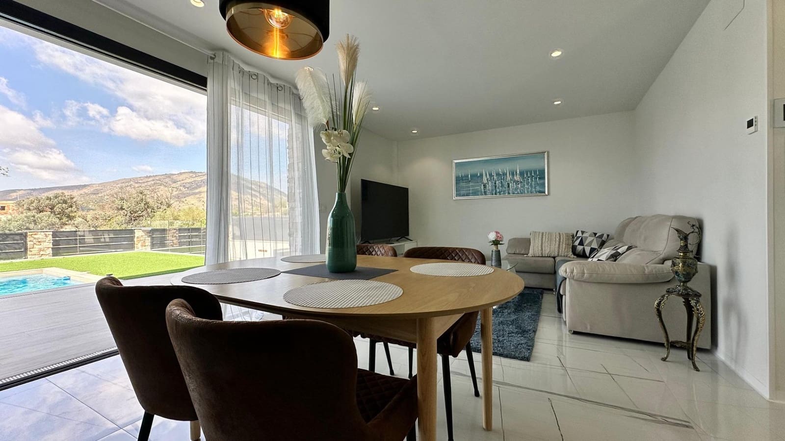 3 soverom Villa til leie i Finestrat med svømmebasseng garasje - € 3 500 (Ref: 10025658)