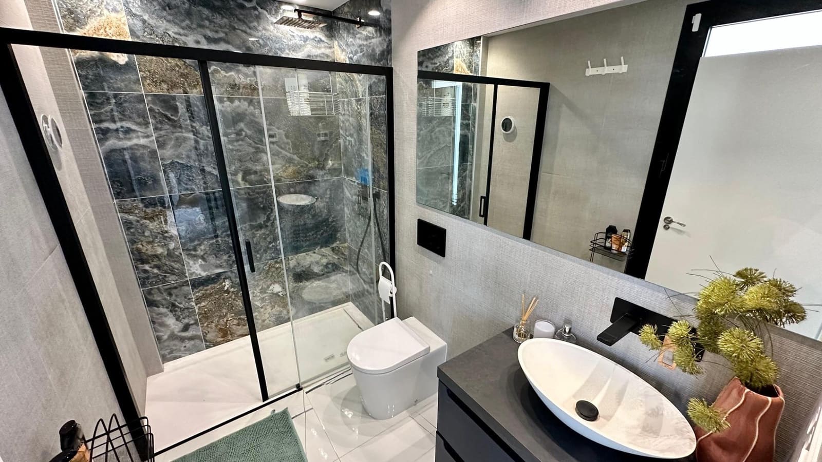 3 soverom Villa til leie i Finestrat med svømmebasseng garasje - € 3 500 (Ref: 10025658)