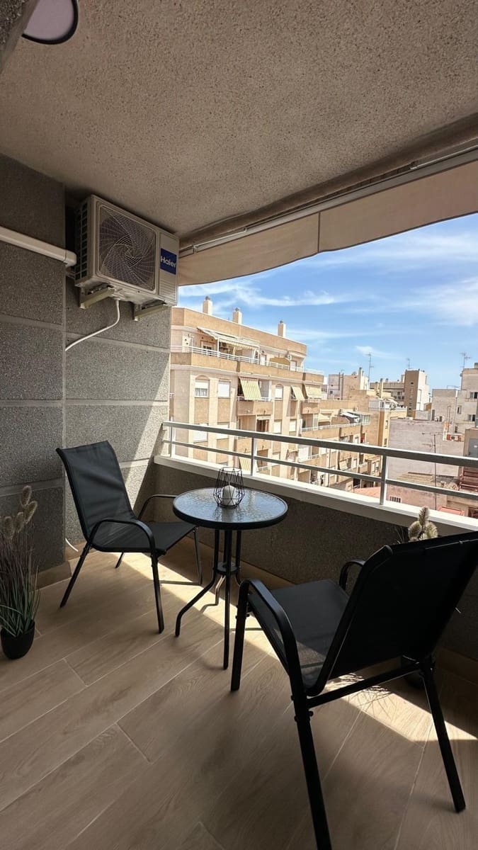 1 chambre Appartement à vendre à Torrevieja - 155 000 € (Ref: 10027355)