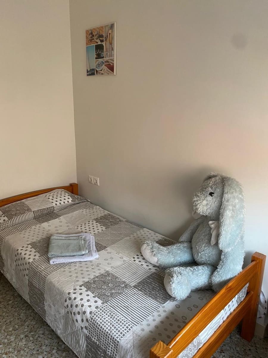 3 camera da letto Appartamento da affittare in Alicante citta - 1.000 € (Rif: 10030621)