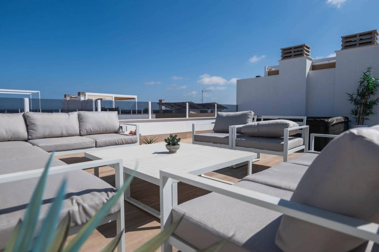 2 bedroom Penthouse for sale in Pilar de la Horadada with pool garage - € 395,000 (Ref: 10034015)