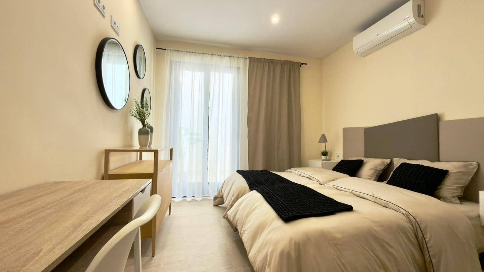 Apartamento de 3 habitaciones en Finestrat en alquiler con piscina garaje - 2.500 € (Ref: 10035422)