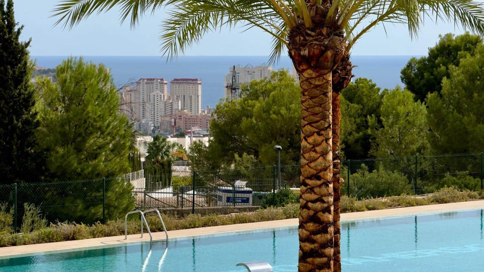 Apartamento de 3 habitaciones en Finestrat en alquiler con piscina garaje - 2.500 € (Ref: 10035422)