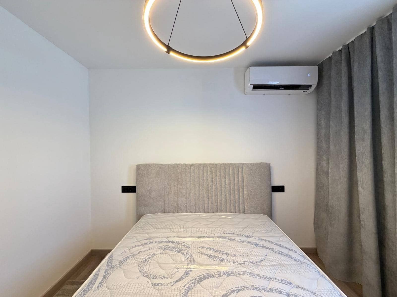 2 Zimmer Reihenhaus zu verkaufen in Torrevieja mit Pool Garage - 249.900 € (Ref: 10035423)