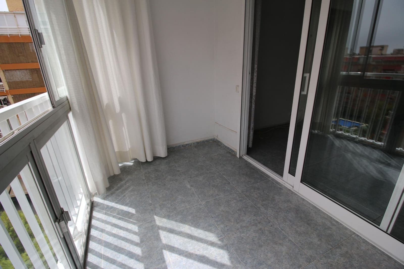 3 chambre Appartement à vendre à Alicante ville avec piscine - 259 000 € (Ref: 10037477)
