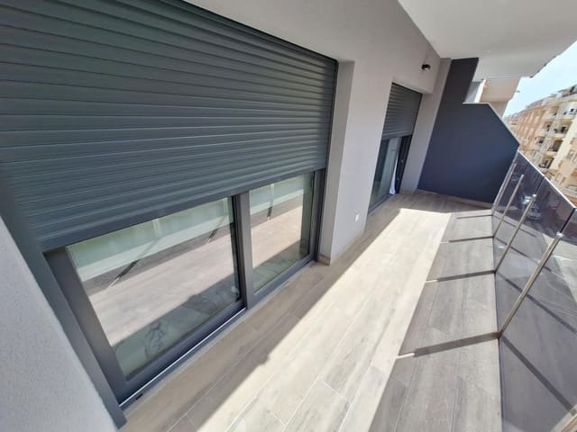 3 sypialnia Apartament do wynajęcia w Torrevieja z basenem garażem - 1 650 € (Ref: 10041164)