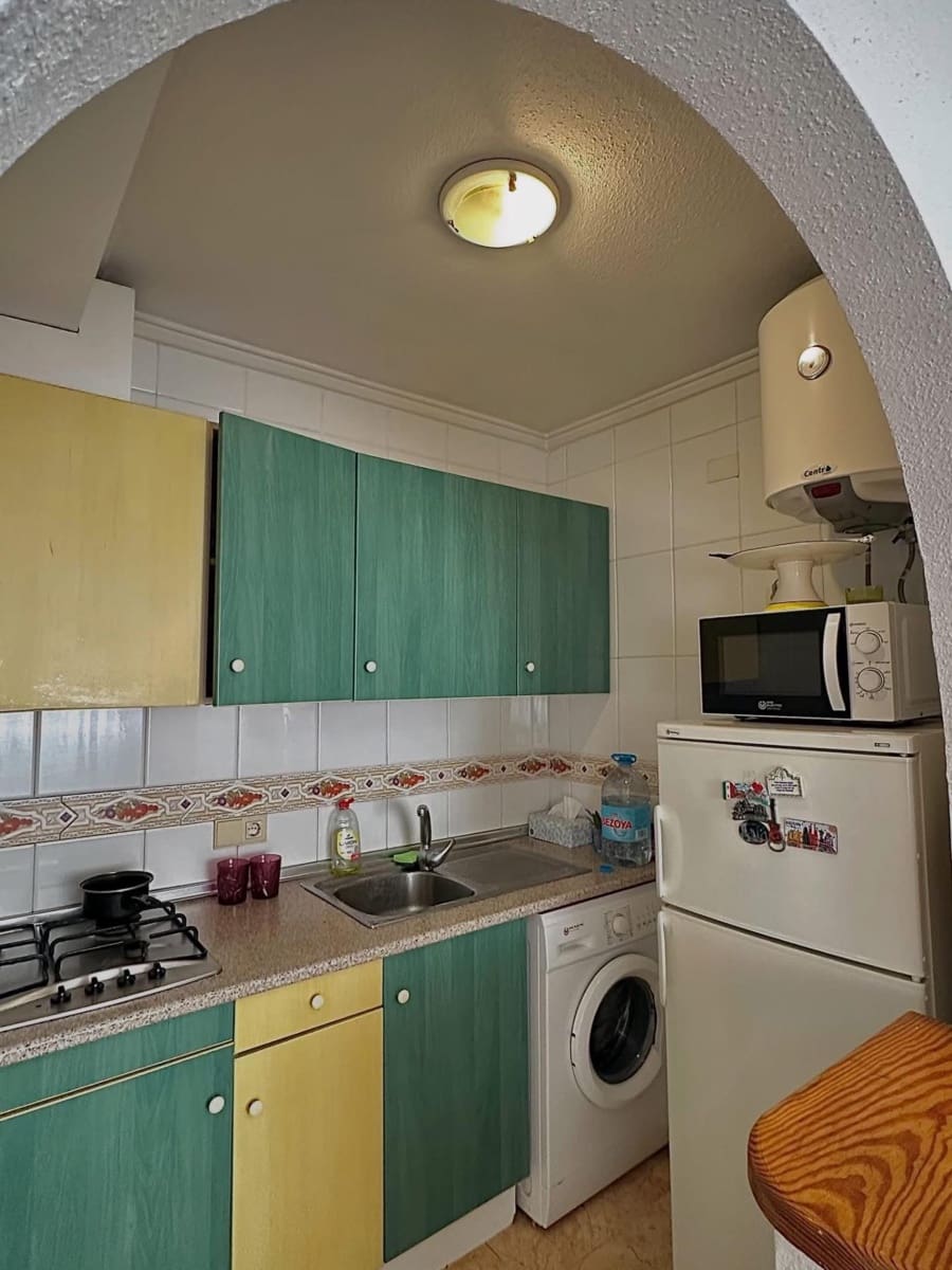 Apartment zu verkaufen in Torrevieja mit Pool - 89.000 € (Ref: 10043053)