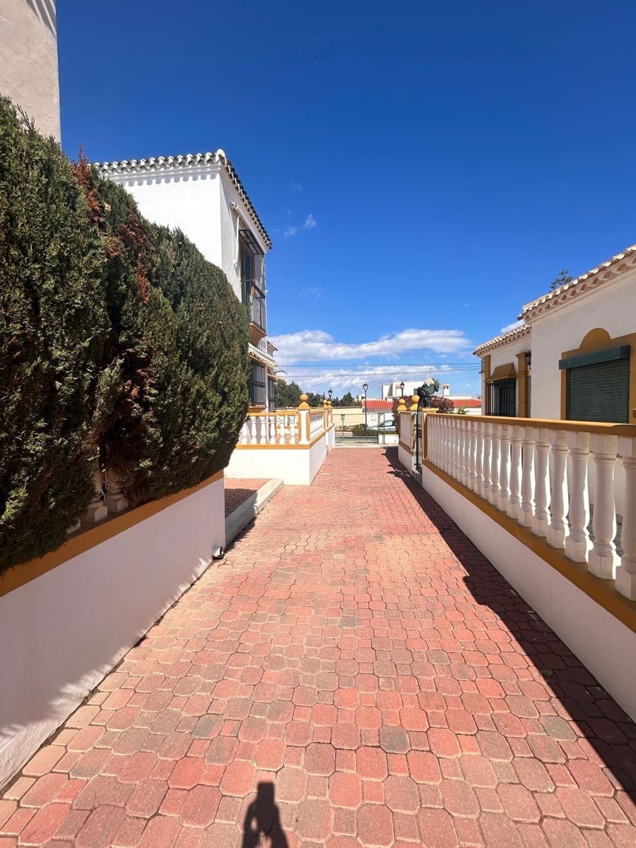 2 bedroom Bungalow for sale in La Mata - € 205,000 (Ref: 10043055)