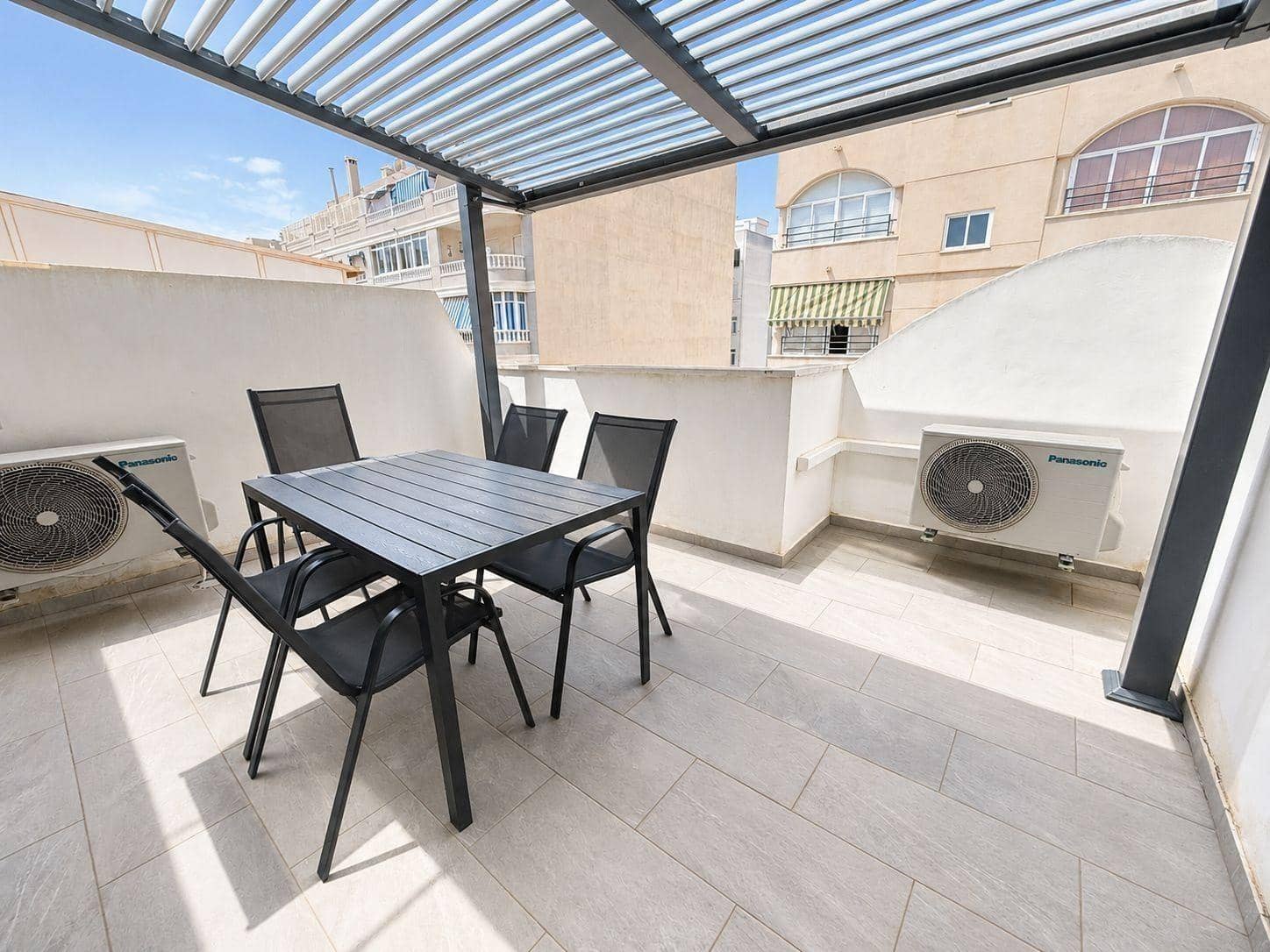3 chambre Penthouse à vendre à Torrevieja avec piscine garage - 219 900 € (Ref: 10043057)