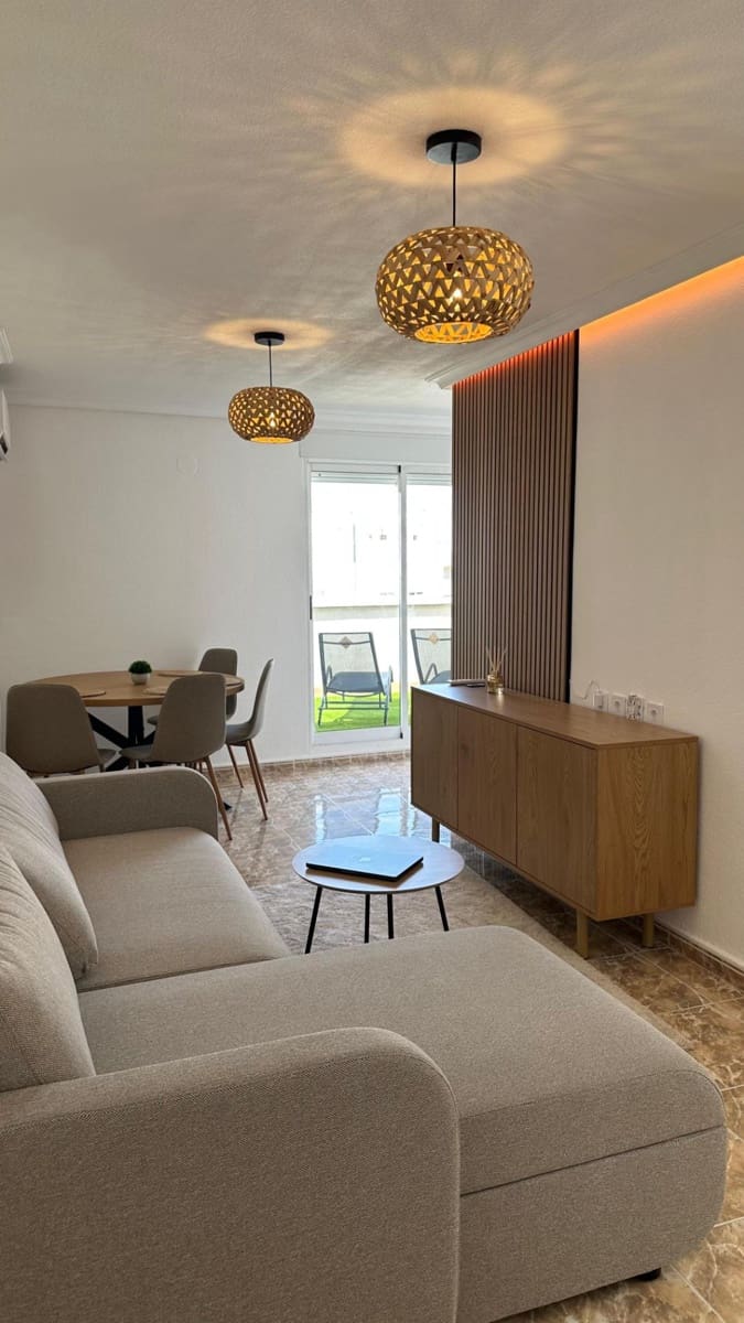 2 sypialnia Penthouse do wynajęcia w Torrevieja - 1 000 € (Ref: 10044848)