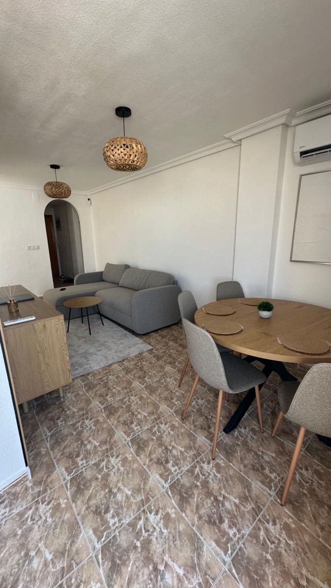 2 sypialnia Penthouse do wynajęcia w Torrevieja - 1 000 € (Ref: 10044848)