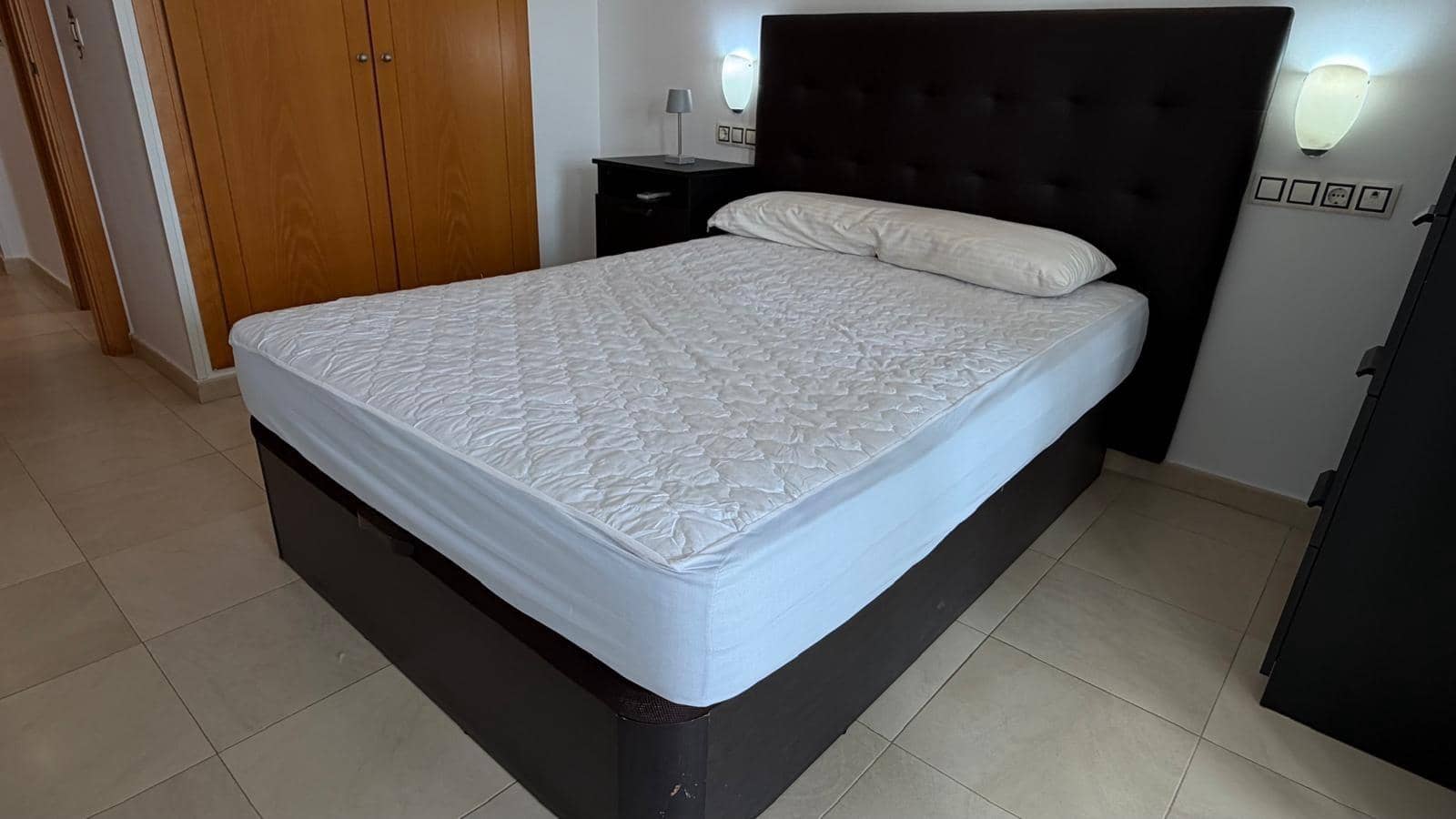 1 sypialnia Apartament do wynajęcia w Benidorm z basenem garażem - 1 200 € (Ref: 10044850)