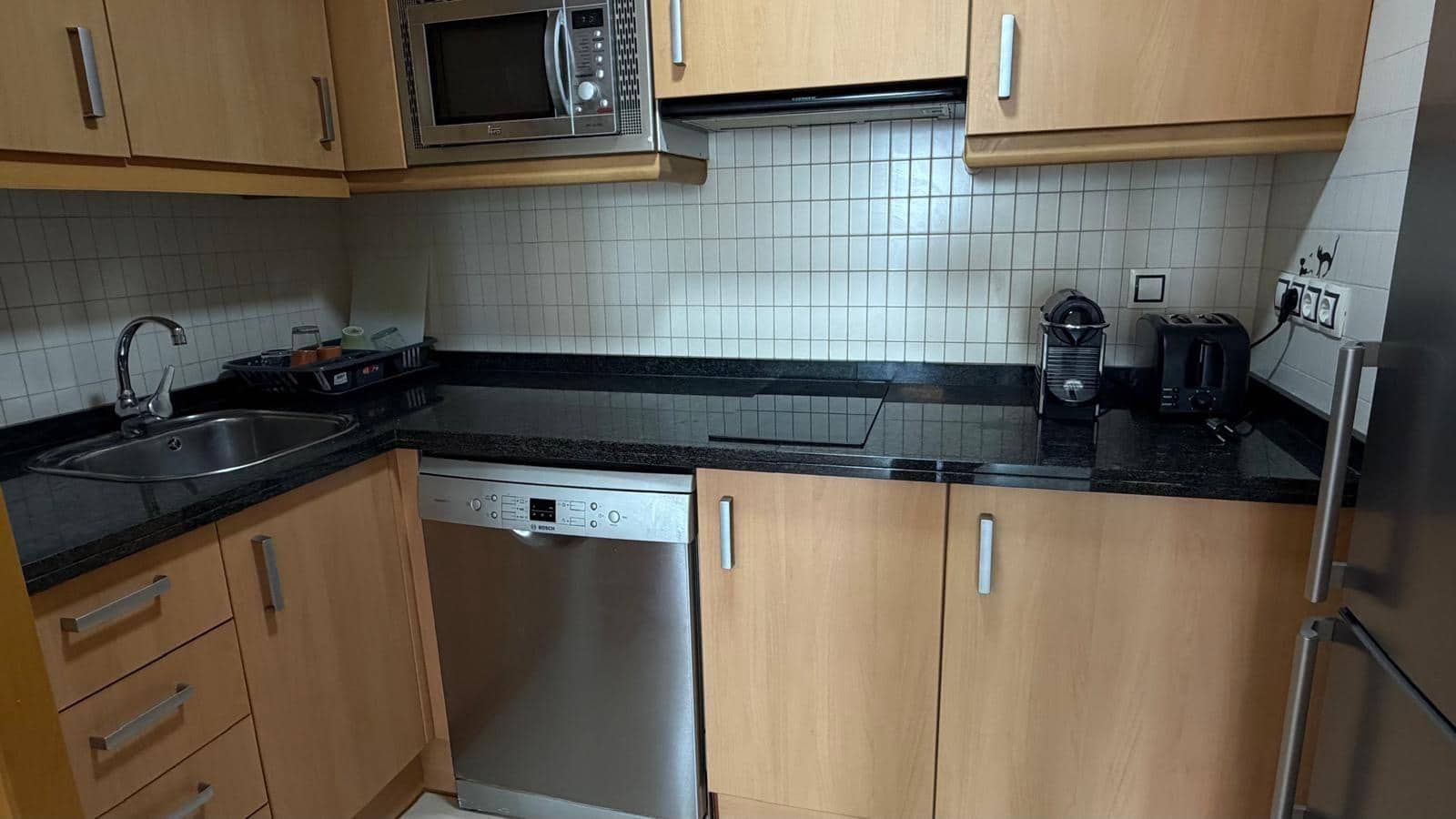 1 sypialnia Apartament do wynajęcia w Benidorm z basenem garażem - 1 200 € (Ref: 10044850)