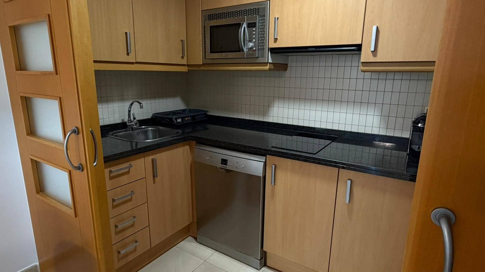 1 bedroom Apartment for rent in Benidorm with pool garage - € 1,200 (Ref: 10044850)