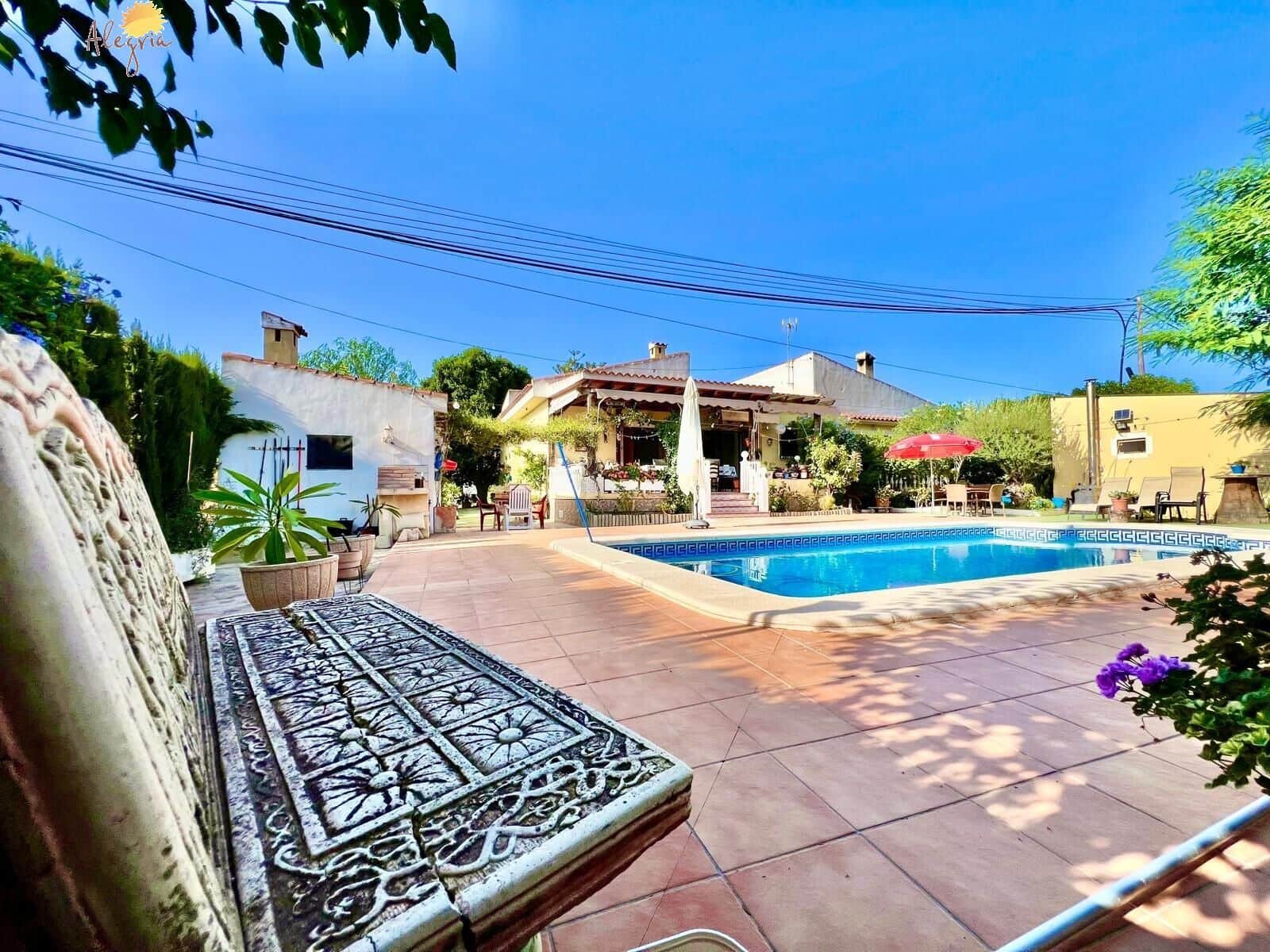 4 bedroom Villa for sale in Daya Vieja with pool garage - € 850,000 (Ref: 10044851)