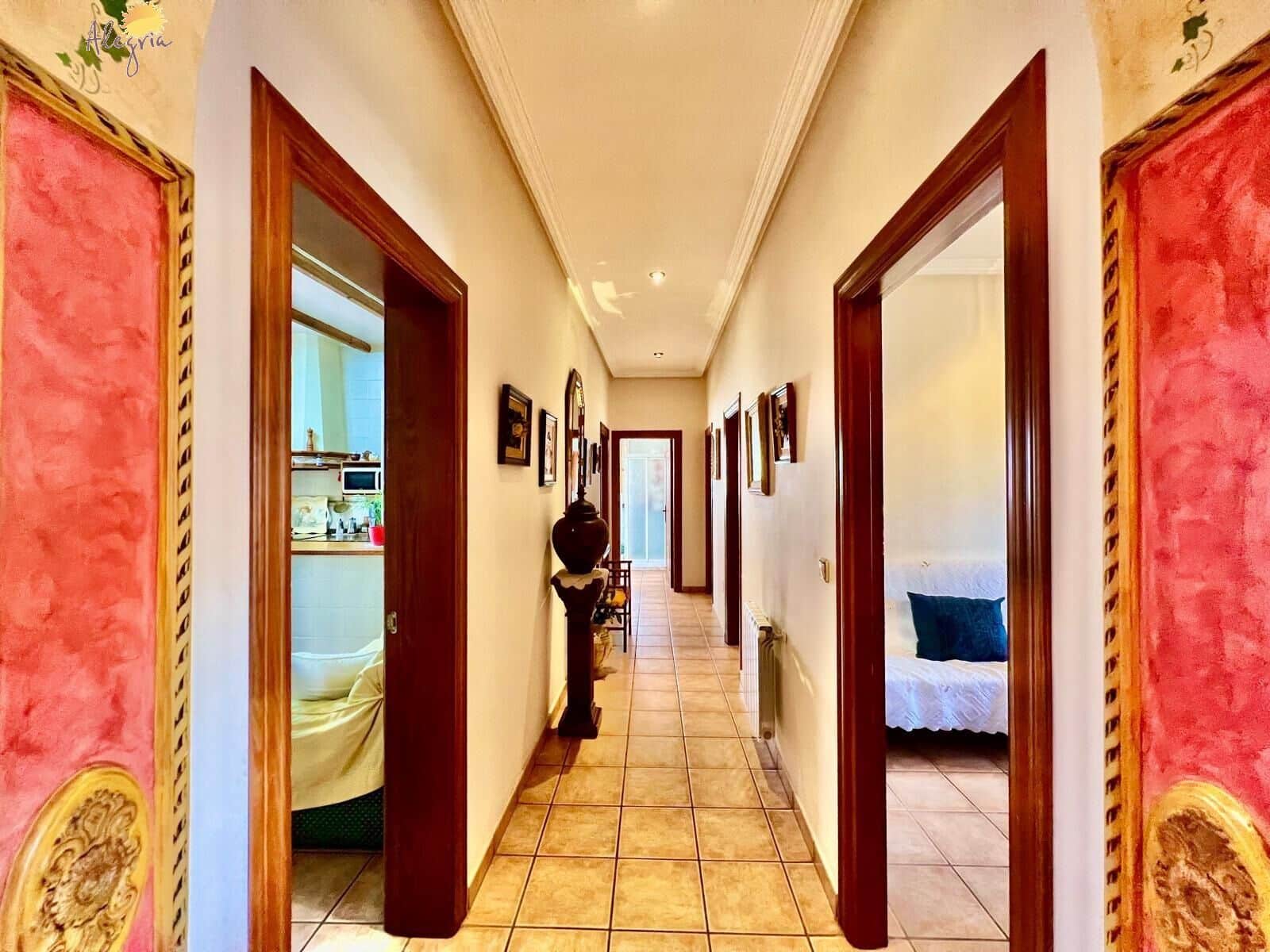 4 bedroom Villa for sale in Daya Vieja with pool garage - € 850,000 (Ref: 10044851)