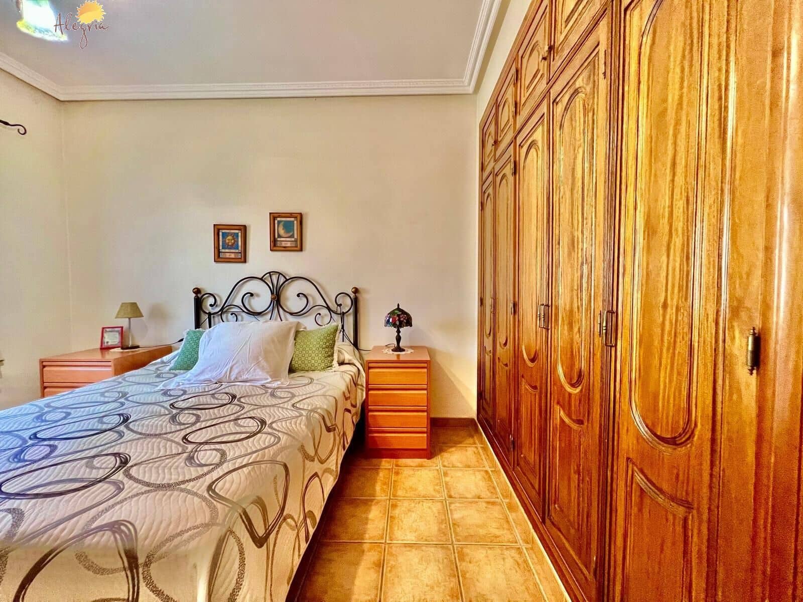 4 bedroom Villa for sale in Daya Vieja with pool garage - € 850,000 (Ref: 10044851)